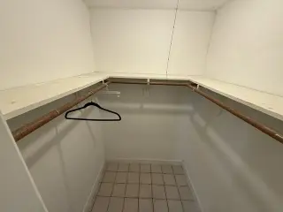 2/1 efficiency for rent