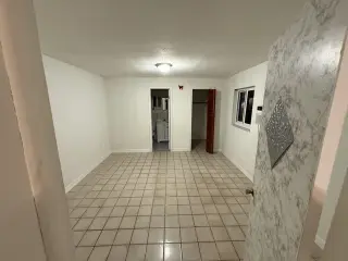 2/1 efficiency for rent