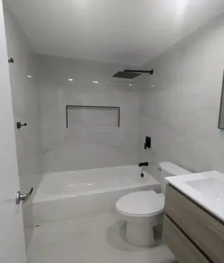 3 dormitorios y 1 baño H