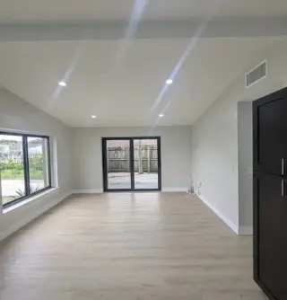3 dormitorios y 1 baño H