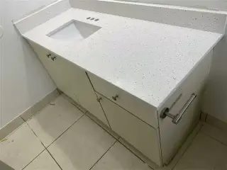 Stone kitchen countertops
