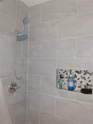 TILE INSTALACIÓN SHOWERS