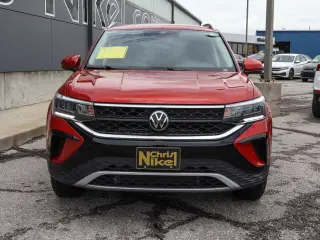 2023 Volkswagen Taos SE 4MOTION