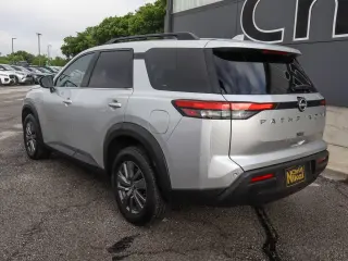 2025 Nissan Pathfinder SV 2WD