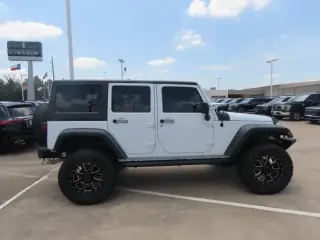 Jeep Wrangler Unlimited 2014 4x4 Sport 4dr SUV