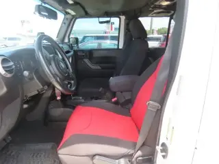 Jeep Wrangler Unlimited 2014 4x4 Sport 4dr SUV