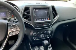 Jeep Cherokee 2022 4x4 Latitude Lux 4dr SUV