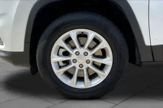 Jeep Cherokee 2022 4x4 Latitude Lux 4dr SUV