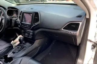 Jeep Cherokee 2022 4x4 Latitude Lux 4dr SUV