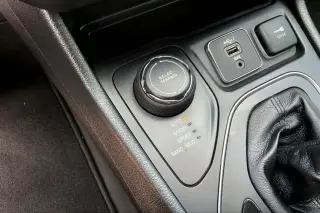Jeep Cherokee 2022 4x4 Latitude Lux 4dr SUV