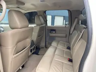 Ford F-150 2007 XLT 4dr SuperCrew 4WD Styleside 5.5 ft. SB