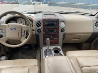 Ford F-150 2007 XLT 4dr SuperCrew 4WD Styleside 5.5 ft. SB
