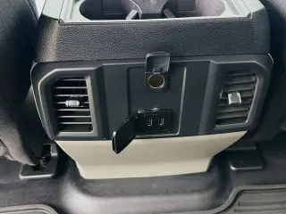Ford F-150 2018 4x4 XL 4dr SuperCrew 5.5 ft. SB
