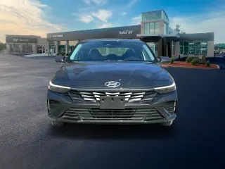 Hyundai ELANTRA Hybrid 2025 Blue 4dr Sedan