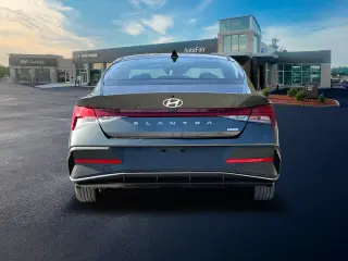 Hyundai ELANTRA Hybrid 2025 Blue 4dr Sedan