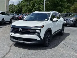 Nissan Kicks 2025 AWD SR 4dr Crossover