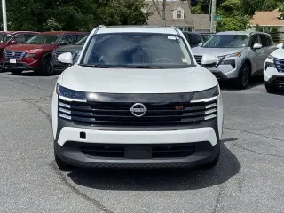 Nissan Kicks 2025 AWD SR 4dr Crossover