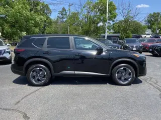 Nissan Rogue 2025 AWD SV 4dr Crossover