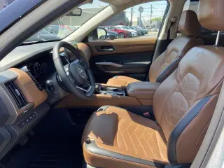 Nissan Pathfinder 2024 AWD Platinum 4dr SUV