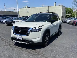 Nissan Pathfinder 2024 AWD Platinum 4dr SUV