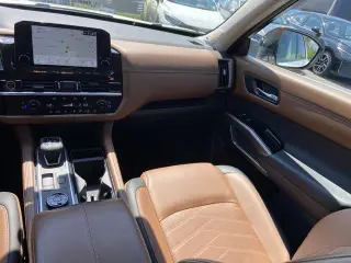 Nissan Pathfinder 2024 AWD Platinum 4dr SUV
