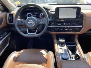 Nissan Pathfinder 2024 AWD Platinum 4dr SUV
