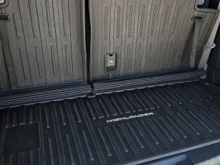 Toyota Highlander 2023 LE 4dr SUV