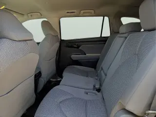 Toyota Highlander 2023 LE 4dr SUV