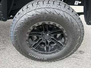 Toyota Tacoma 2023 4x4 TRD Pro 4dr Double Cab 5.0 ft SB 6M
