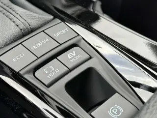 Toyota Camry 2026 SE 4dr Sedan
