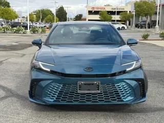 Toyota Camry 2026 SE 4dr Sedan