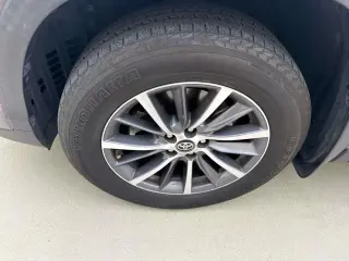 Toyota Highlander 2019 AWD XLE 4dr SUV