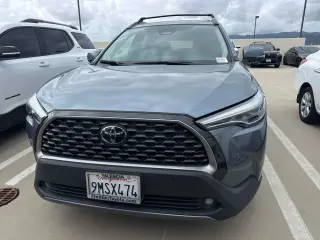 Toyota Corolla Cross 2024 XLE 4dr Crossover