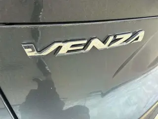 Toyota Venza 2023 AWD LE 4dr Crossover