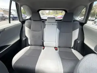 Toyota RAV4 2019 XLE 4dr SUV