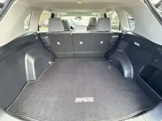 Toyota RAV4 2019 XLE 4dr SUV