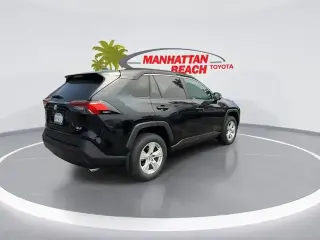 Toyota RAV4 2019 XLE 4dr SUV