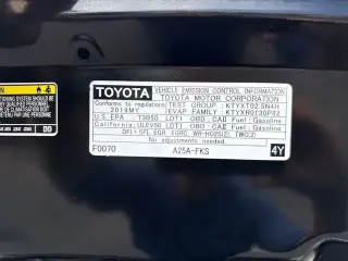 Toyota RAV4 2019 XLE 4dr SUV
