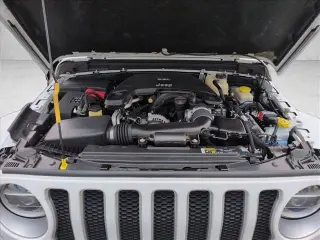 Jeep Wrangler Unlimited 2018 4x4 Sahara 4dr SUV (midyear release)
