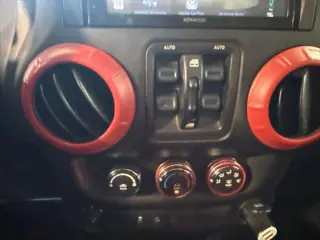 Jeep Wrangler Unlimited 2015 4x4 Sport 4dr SUV
