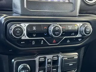 Jeep Wrangler Unlimited 2021 4x4 Sahara 4dr SUV