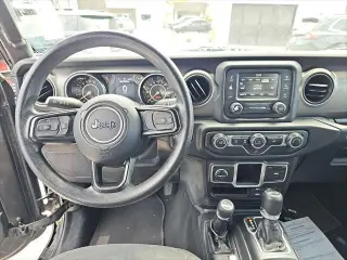 Jeep Wrangler Unlimited 2018 4x4 Sport 4dr SUV (midyear release)
