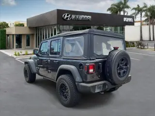 Jeep Wrangler Unlimited 2018 4x4 Sport 4dr SUV (midyear release)