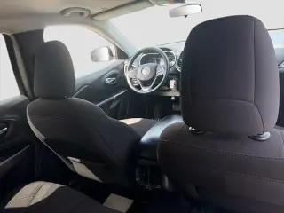 Jeep Cherokee 2019 4x4 Latitude 4dr SUV