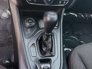 Jeep Cherokee 2019 4x4 Latitude 4dr SUV