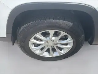 Jeep Cherokee 2019 4x4 Latitude 4dr SUV