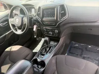 Jeep Cherokee 2019 4x4 Latitude 4dr SUV