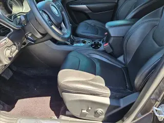 Jeep Cherokee 2019 Limited 4dr SUV