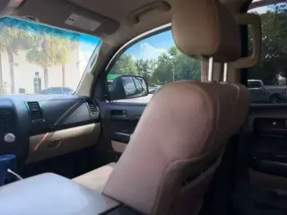 🛻 2011 TOYOTA TUNDRA DOUBLE C