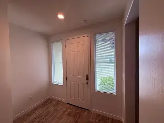 Exterior features For rent